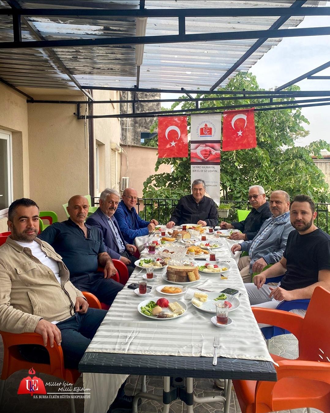 Ülküm Eğitim Kooperatifi Yönetim Kurulumuz gündeme ilişkin konular hakkında toplantı gerçekleştirmiştir.